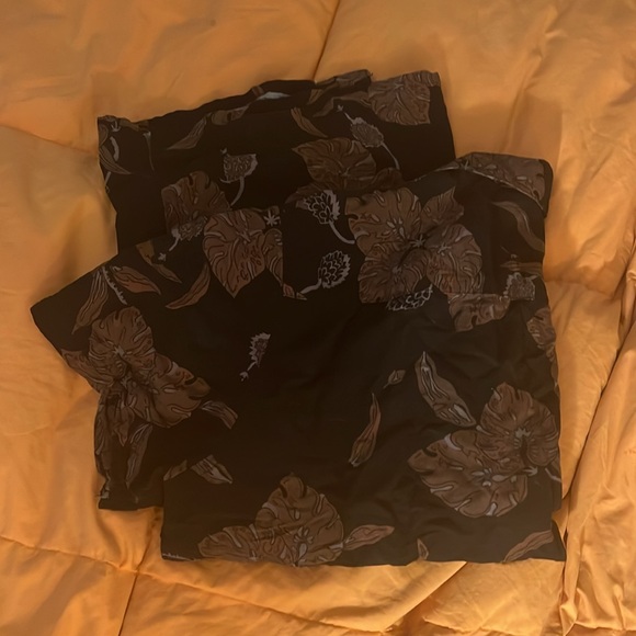 Vintage floral button up collared shirt, size S-M - Picture 3 of 3